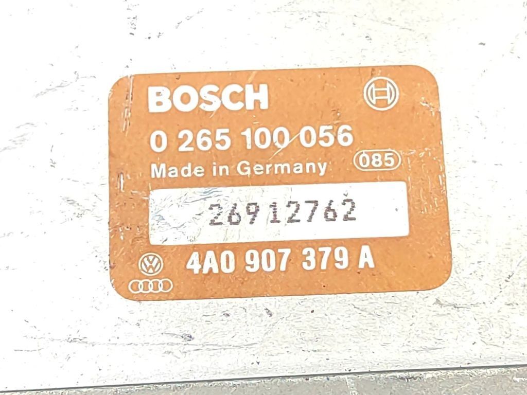 Audi 80 90 S2 B4 1994 ABS control unit module 4A0907379A 
