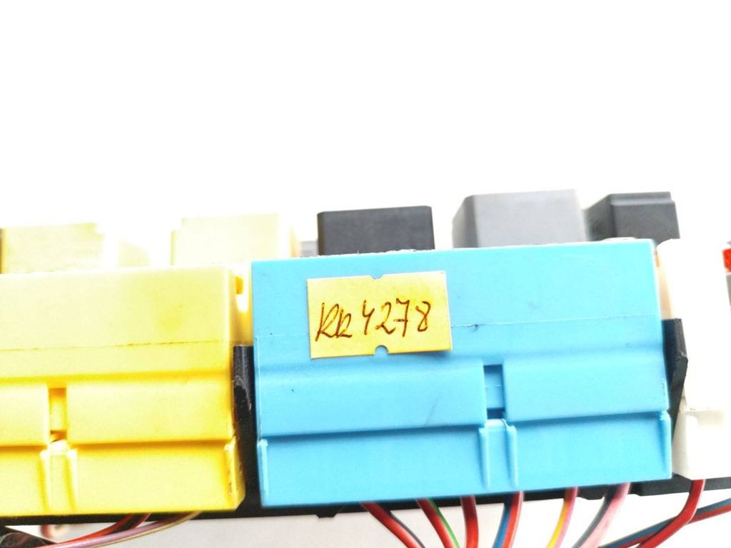 Mercedes-Benz W246 W242 2012 Fuse module A2469067100 