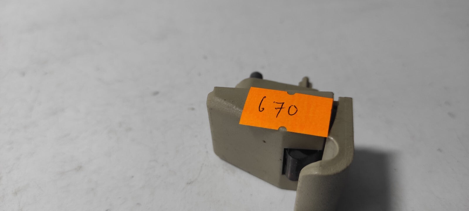 Alfa Romeo 166 2.4JTD 2002 Front Sun Visor Clip / Bracket /Mount