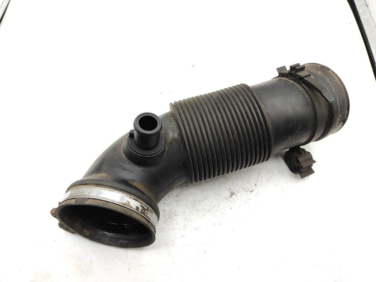Alfa Romeo 147 1.6 Twin Spark Petrol 2006 Engine Air Intake Pipe 46741124