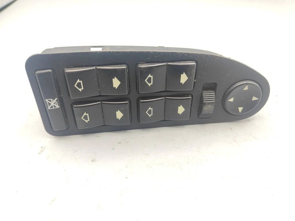 BMW 5 E39 2001 LHD Front Electric window control switch button 8380646 