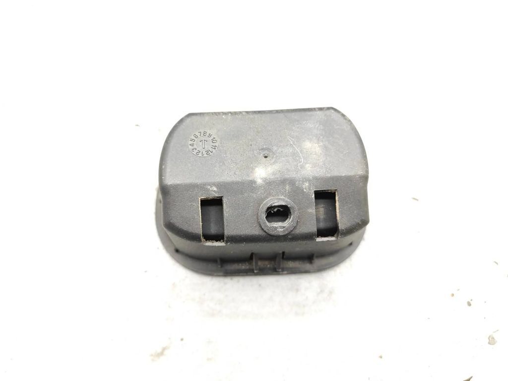 Alfa Romeo 147 1.9JTD 88kW 8V FL 2007 Rear door ashtray insert