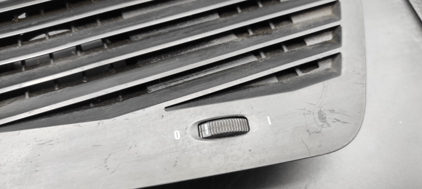 Alfa Romeo 159 2008 LHD Front Panel Dashboard Center Air Vent Grill LS376611