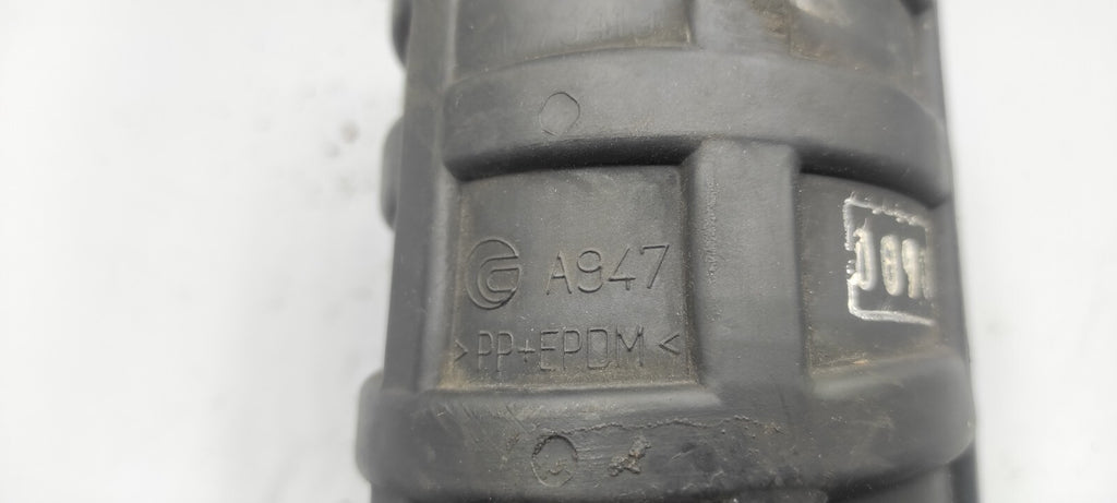 Alfa Romeo 159 2.4JTDm 147kW Diesel 2006 Engine Air Filter Box Intake Pipe Hose