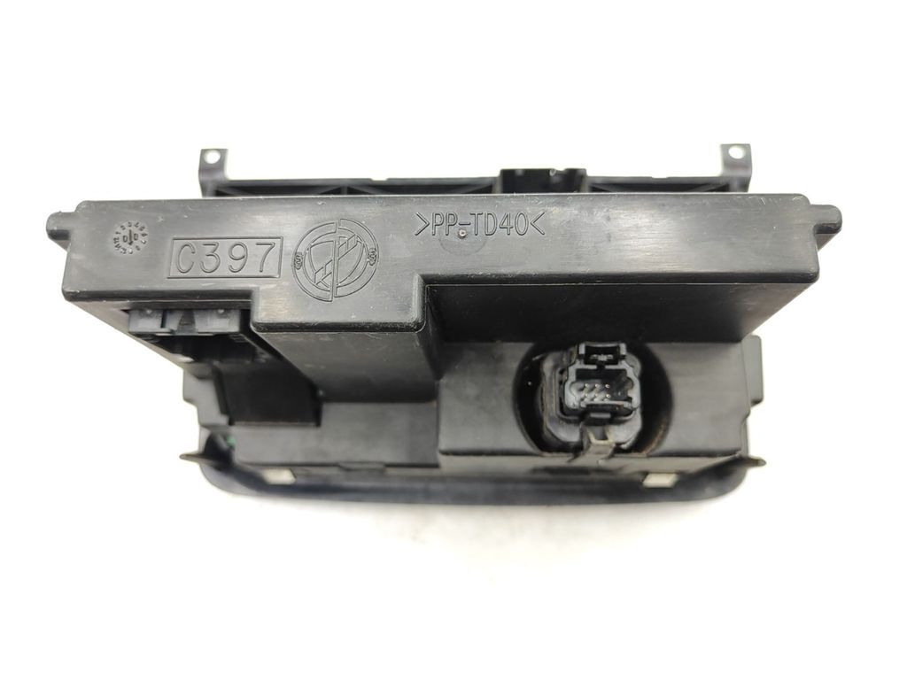 Alfa Romeo 147 1.9JTD 85kW 2004 AC Climate control unit module 46799632 