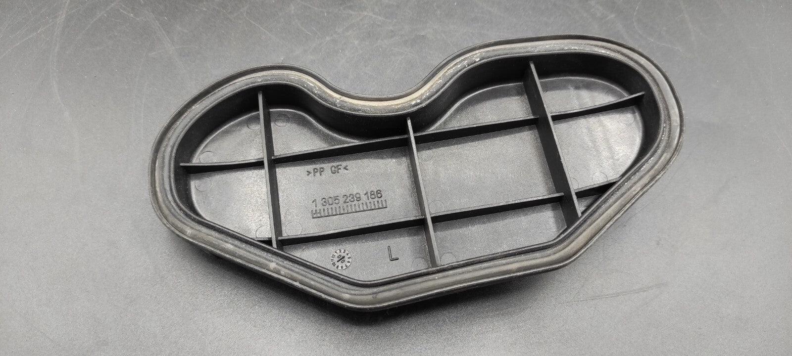 Alfa Romeo 147 1.9JTD 2002 Front Headlight Dust Cover Cap 1305239186