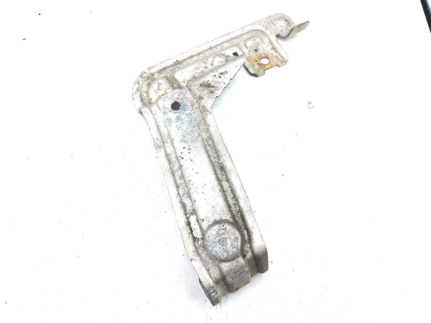 BMW E61 530D 170kW 2006 Left Side underfloor trim bracket 7152821