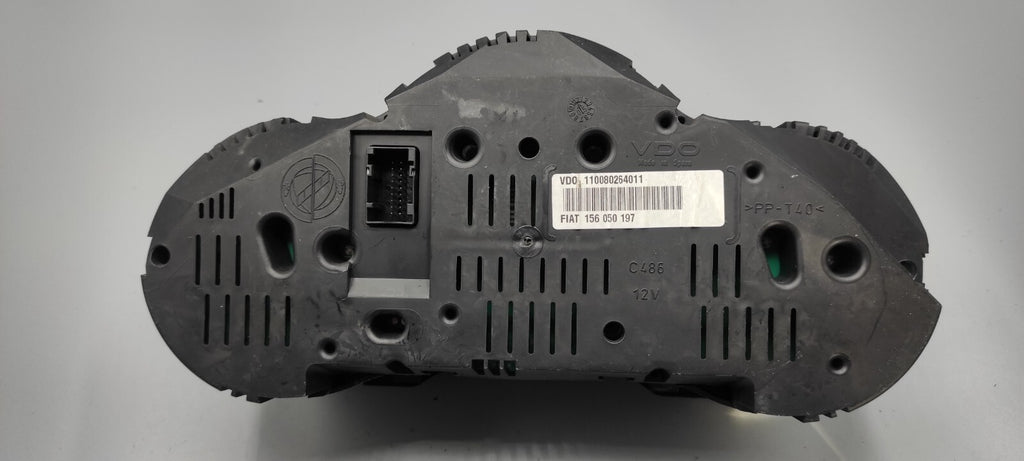 Alfa Romeo GT 1.9JTD 110kW Diesel 2006 LHD Dash Speedometer 156050197