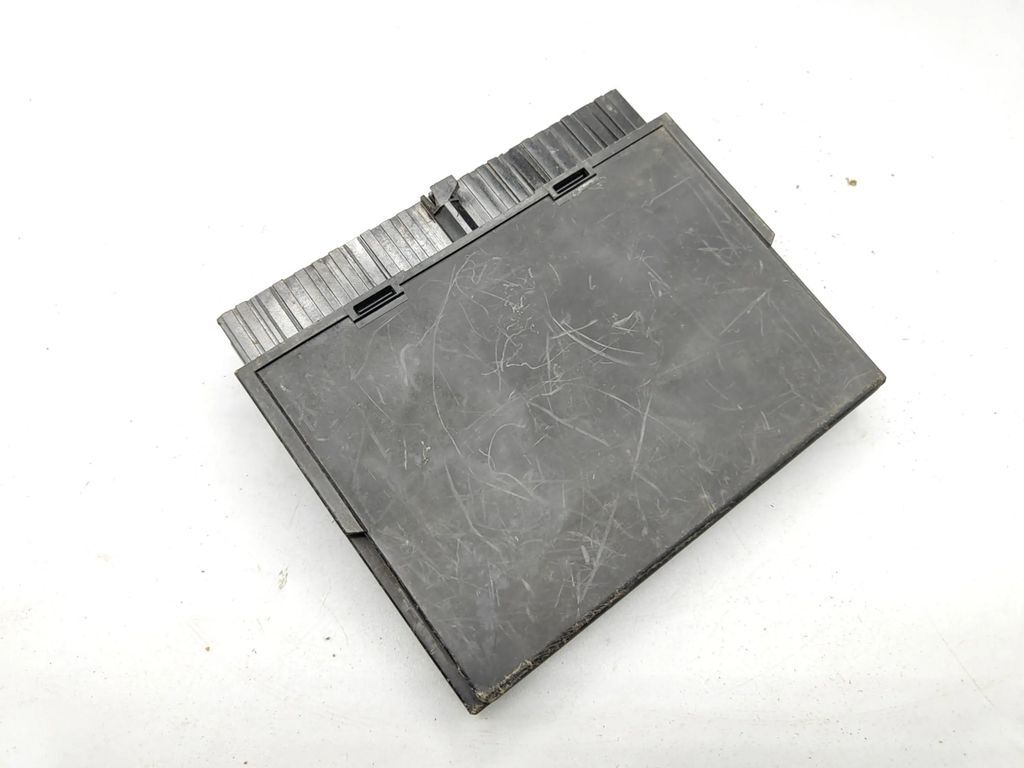 Ford Mondeo Mk III 2002 Comfort convenience body module 1S7T15K600LB 