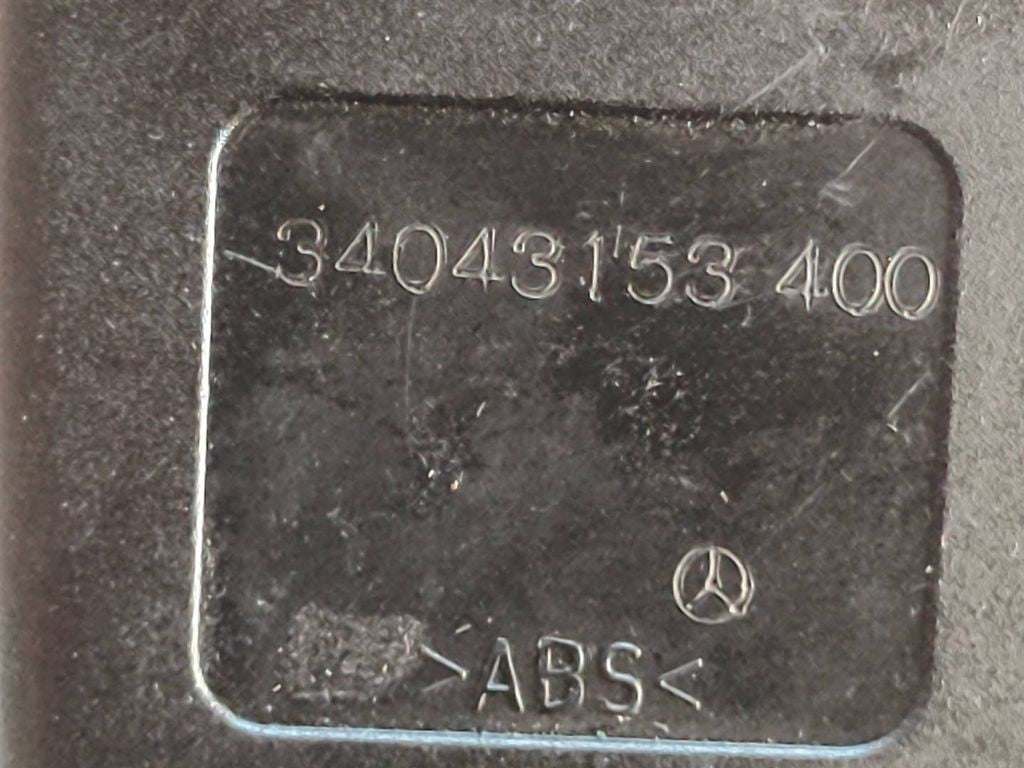 Mercedes-Benz C W204 2010 Rear seat belt buckle 34043153400 