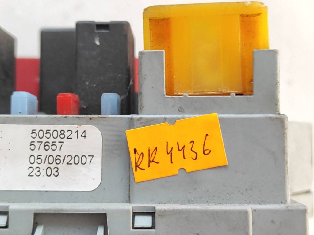 Alfa Romeo 159 SW 2007 Fuse module 50508214 