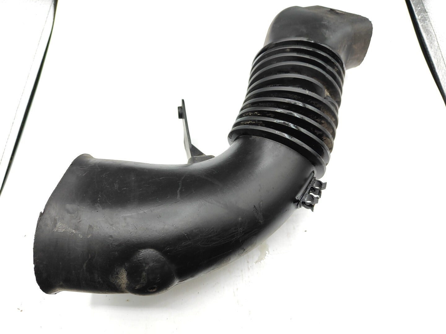 BMW 5 Series E61 530D 170kW 2006 Engine Air Intake Hose Pipe 7790056