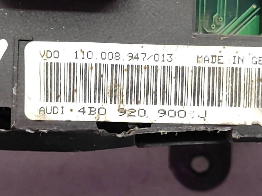 Audi A6 S6 C5 4B 1999 Diesel speedometer instrument cluster 4B0920900J 