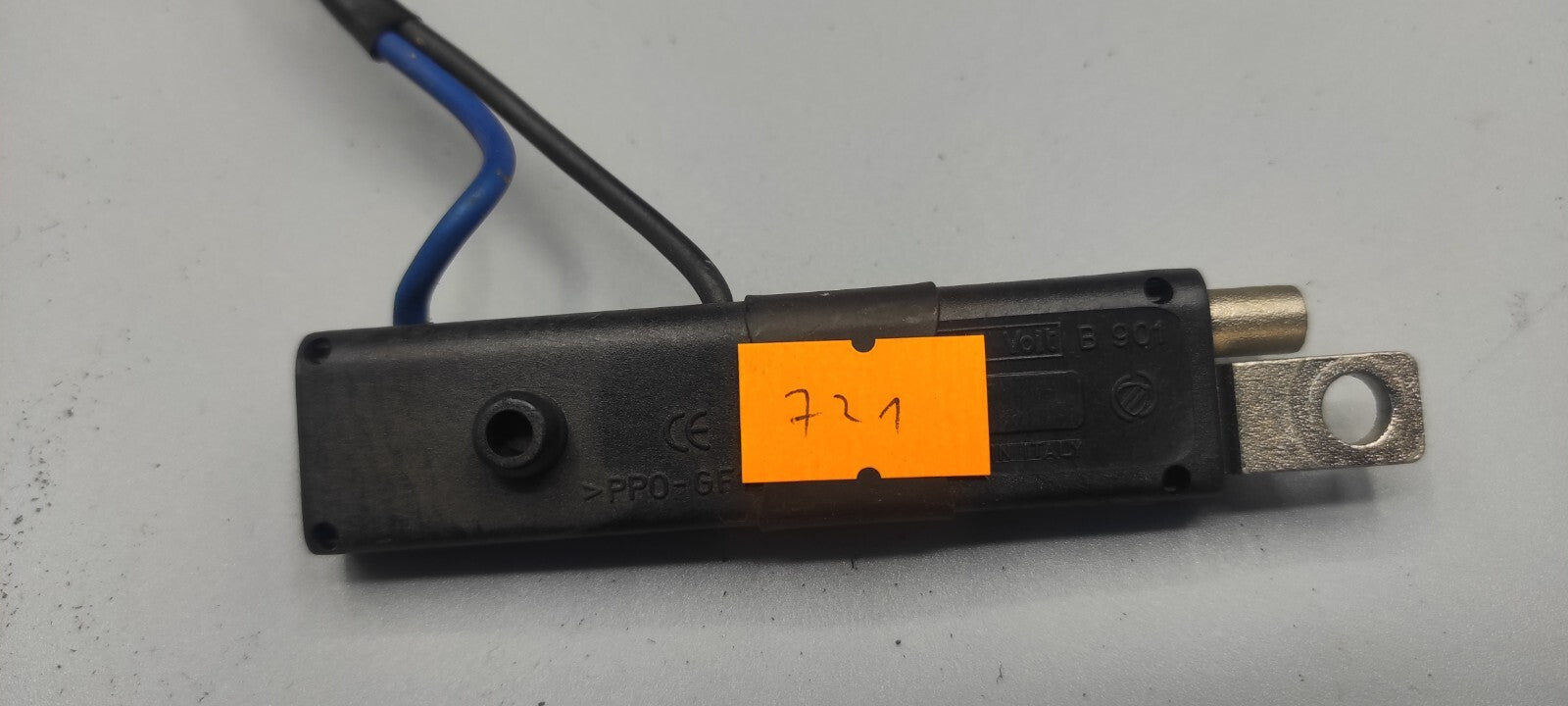 Alfa Romeo 156 SW 2.4JTD 110kW 2002 Radio Antenna Amplifier 60670299