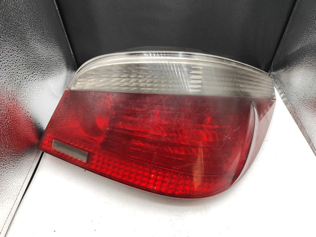 BMW 5 Series 530i E60 LHD Rear Right Side Taillight Light Lamp 6910768