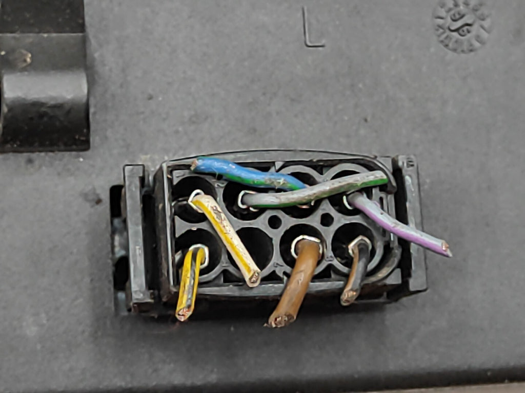 BMW 5 SERIES E39 3.0D 142kW 2000 LHD Rear Left Taillight 14603300