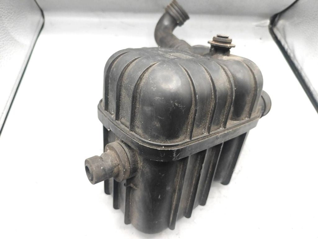 Alfa Romeo 159 1.9JTDm 2008 Intake resonator 51770155 