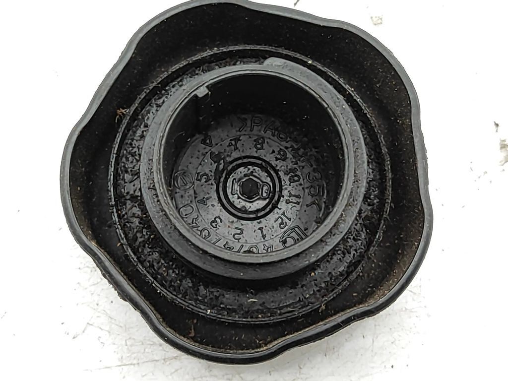 Alfa Romeo 147 1.9JTD 2004 Engine Diesel oil filler cap cover