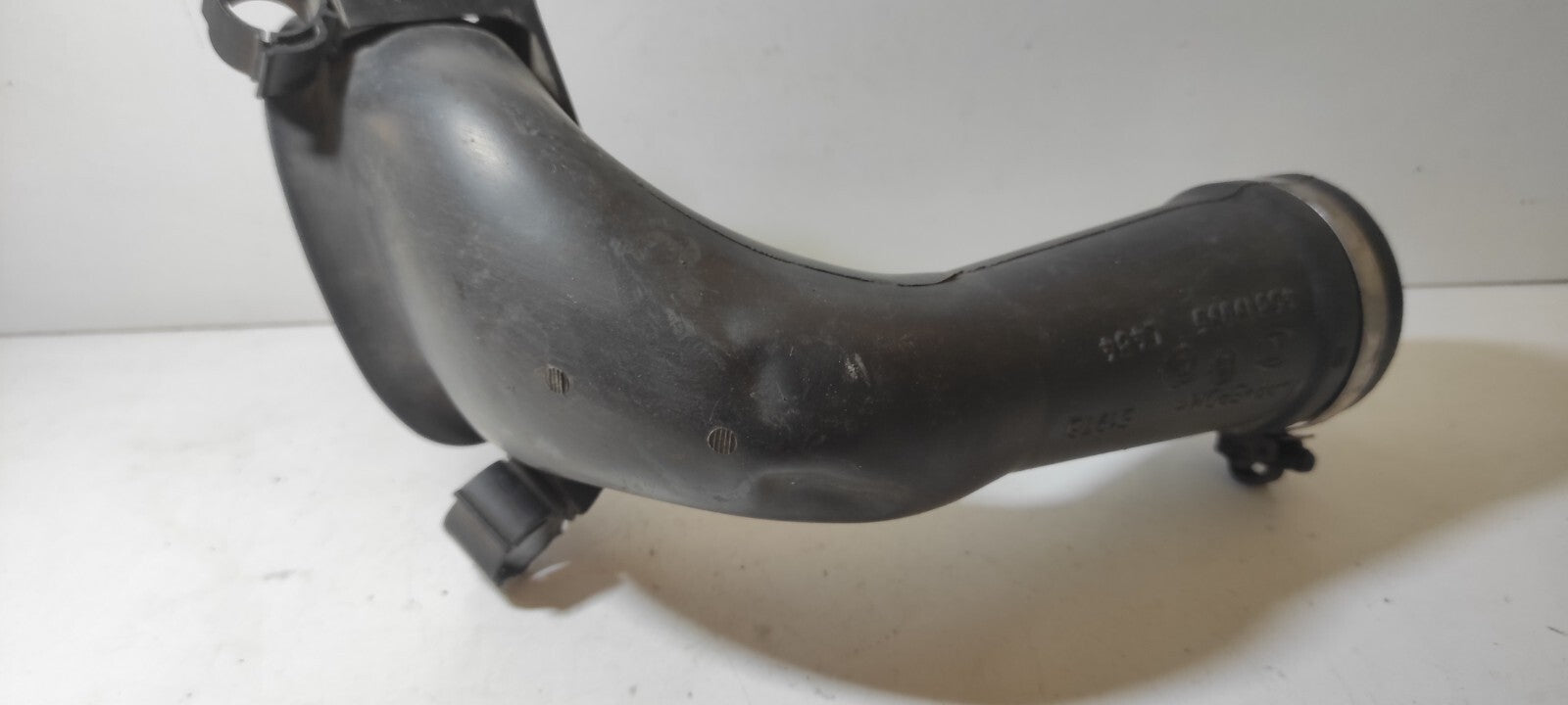 Alfa Romeo GT 1.9JTD 110kW 2004 Diesel Engine Air Intake Pipe Hose 46819096