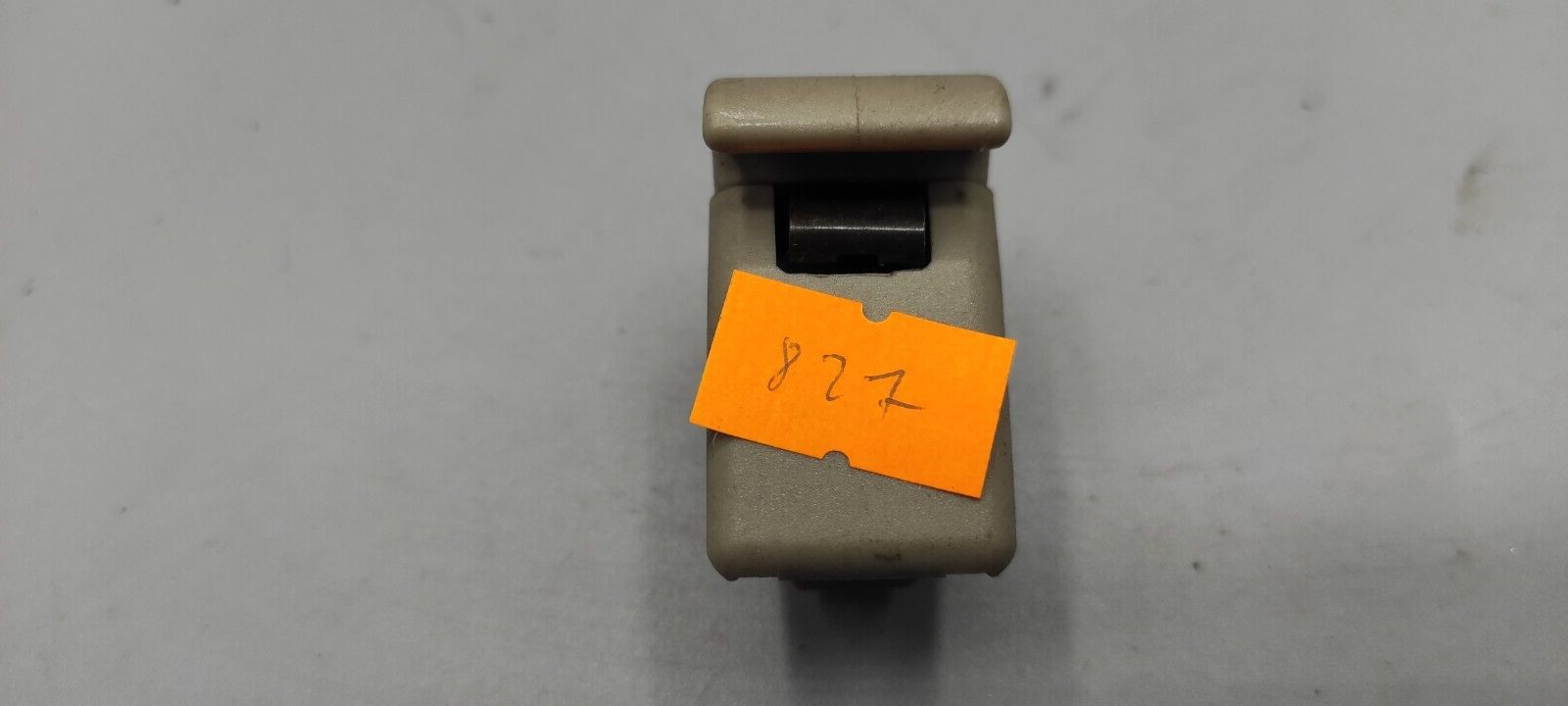 Alfa Romeo 156 2002 Front Right Sun Visor Cover Mounting Bracket Holder