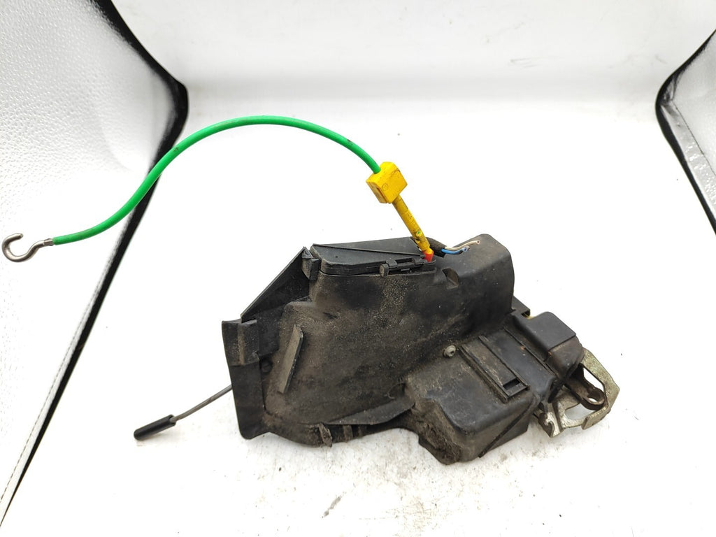 BMW 5 SERIES E39 530D 142kW Diesel 2001 Rear Left Door Exterior Lock 67118352165