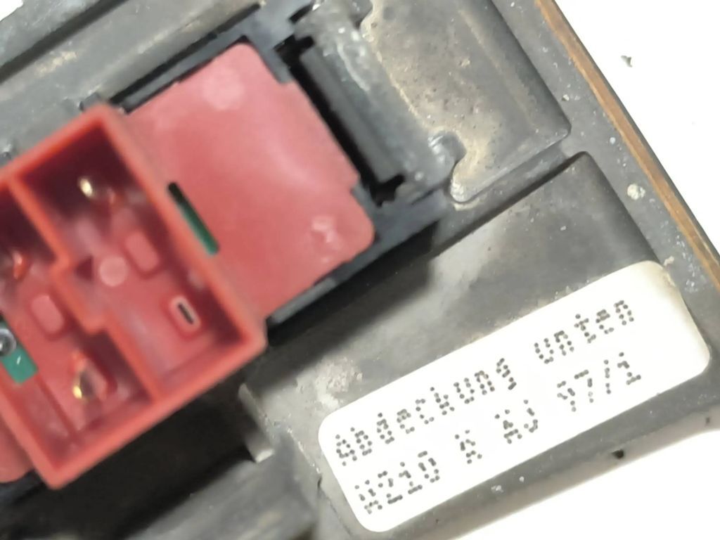 Mercedes-Benz E W210 1996 Wood Gear shifter surround trim plastic 486010 