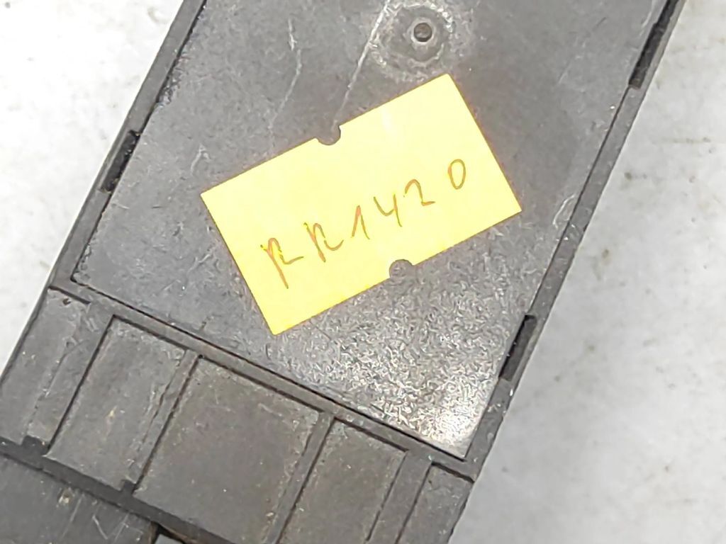 Audi A4 S4 B5 8D 1995 Air conditioning AC AC switch 4A0959621 