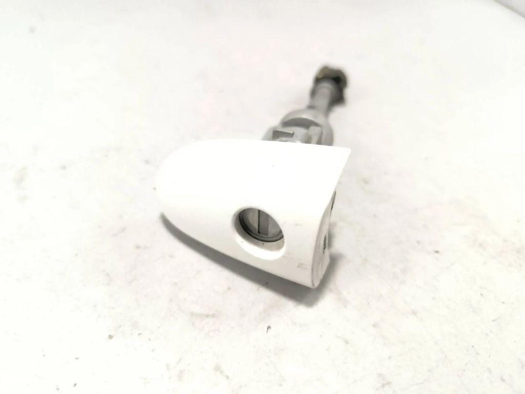 Mazda 3 III BM BN 2.0 121kW 2014 front left door exterior handle cap / NO KEY