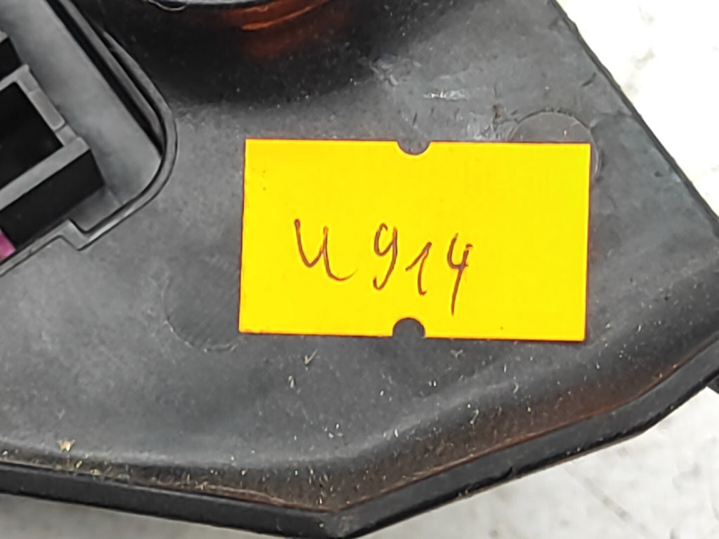 Audi A4 B5 1.6i 74kW Petrol 2001 Fuse Relay Box Unit 8D1941824