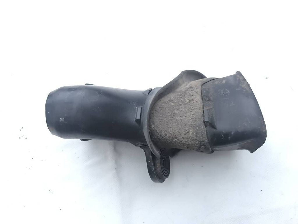 Audi A3 S3 8L 2004 air intake hose pipe snorkel 8L0129604B 