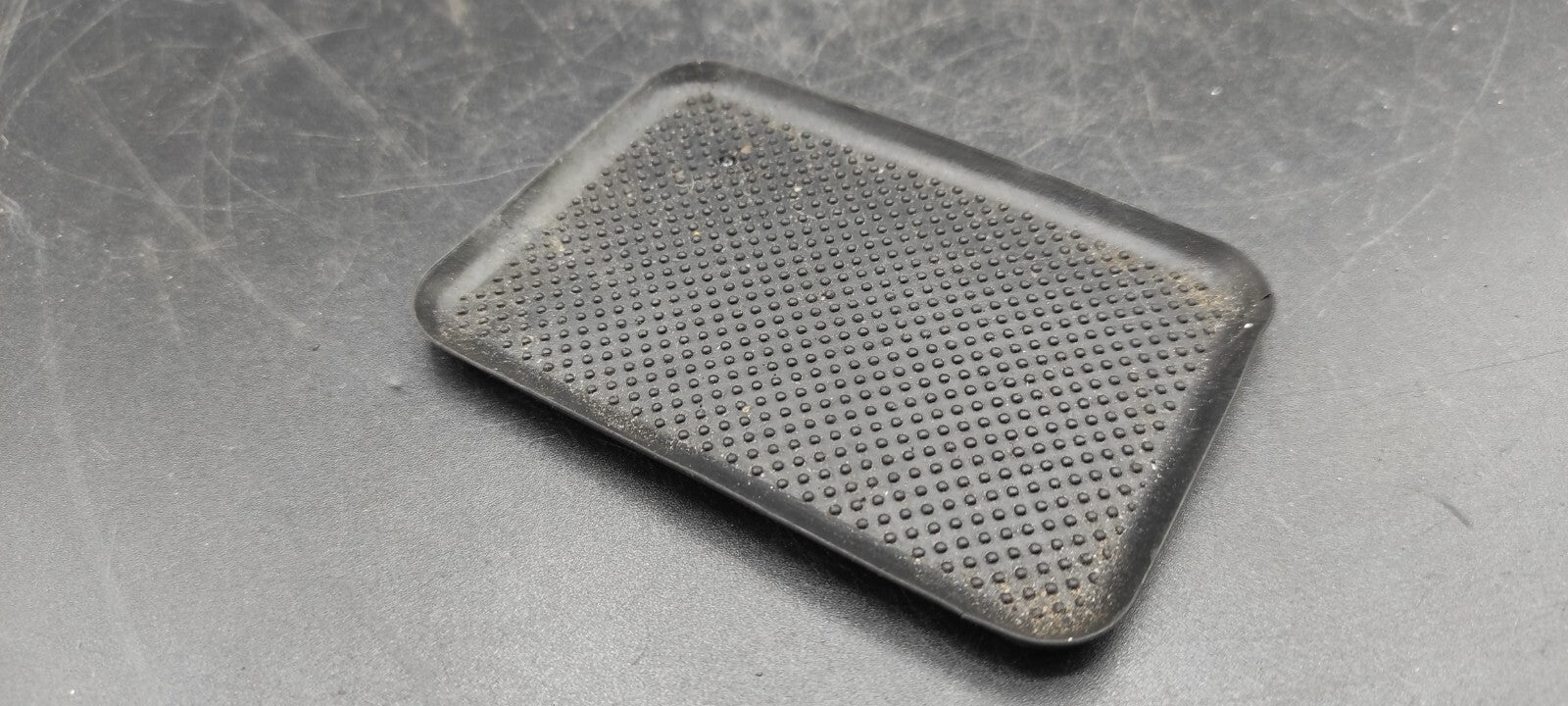 Alfa Romeo 147 1.9JTDm 85kW 8V 2005 Center Console Rubber Mat 735282355