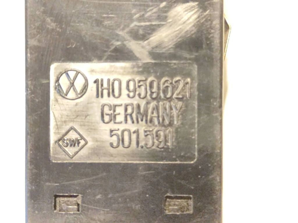 Volkswagen Golf III 1991 Windscreen window heater switch 1H0959621 