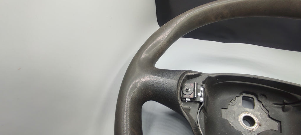 Alfa Romeo 156 SW 2.4JTD 110kW Diesel 2002  Steering Wheel