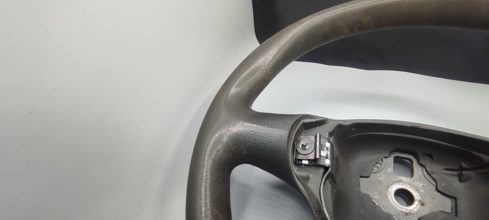 Alfa Romeo 156 SW 2.4JTD 110kW Diesel 2002  Steering Wheel