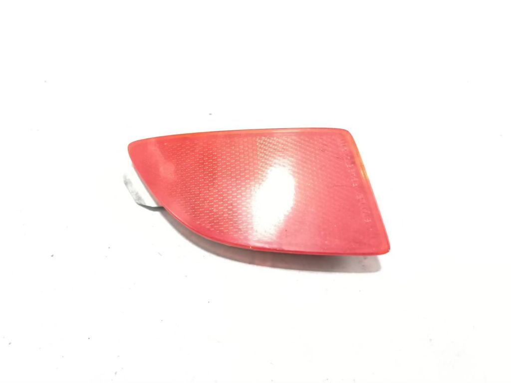 Mazda 3 III BM BN 2.0 121kW 2014 rear light reflector P8496A 