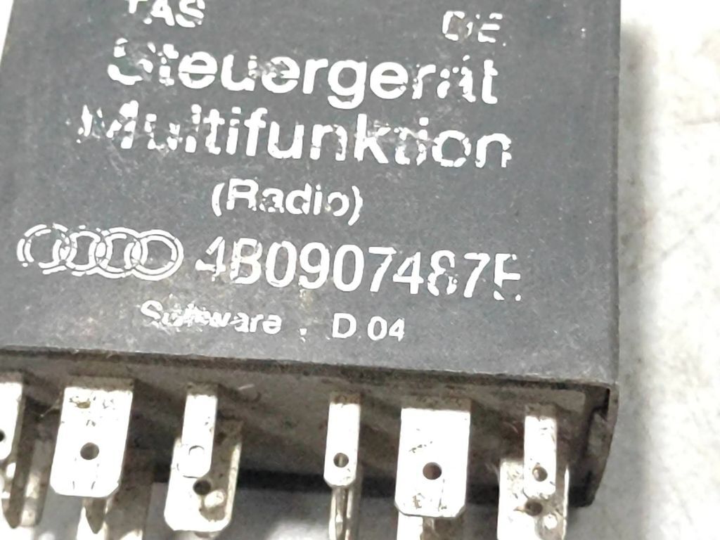 Audi A6 S6 C5 4B 2.5TDI 110kW 1997 relay 4B0907487E 