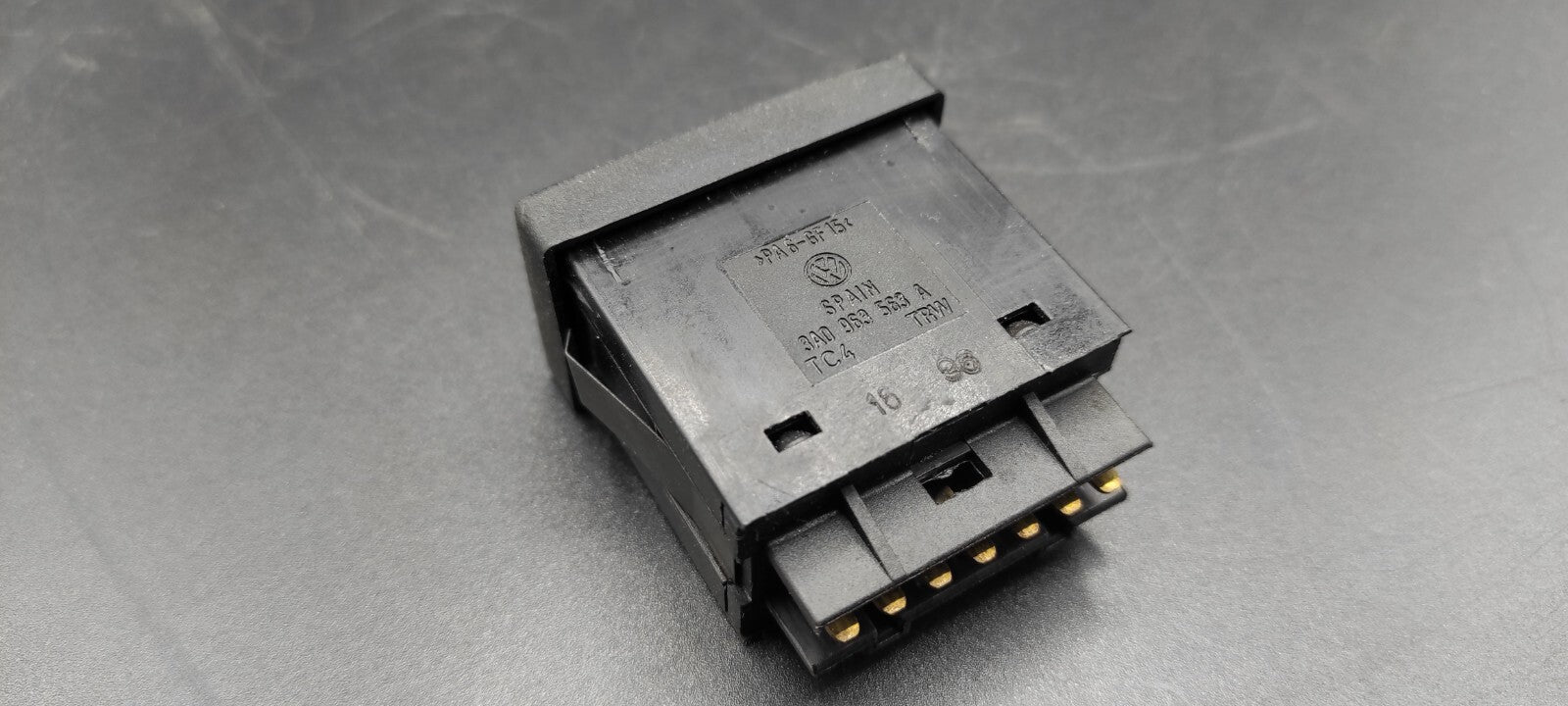 Volkswagen VW Transporter T4 1997 Heated Seats Switch Button 3A0963563A