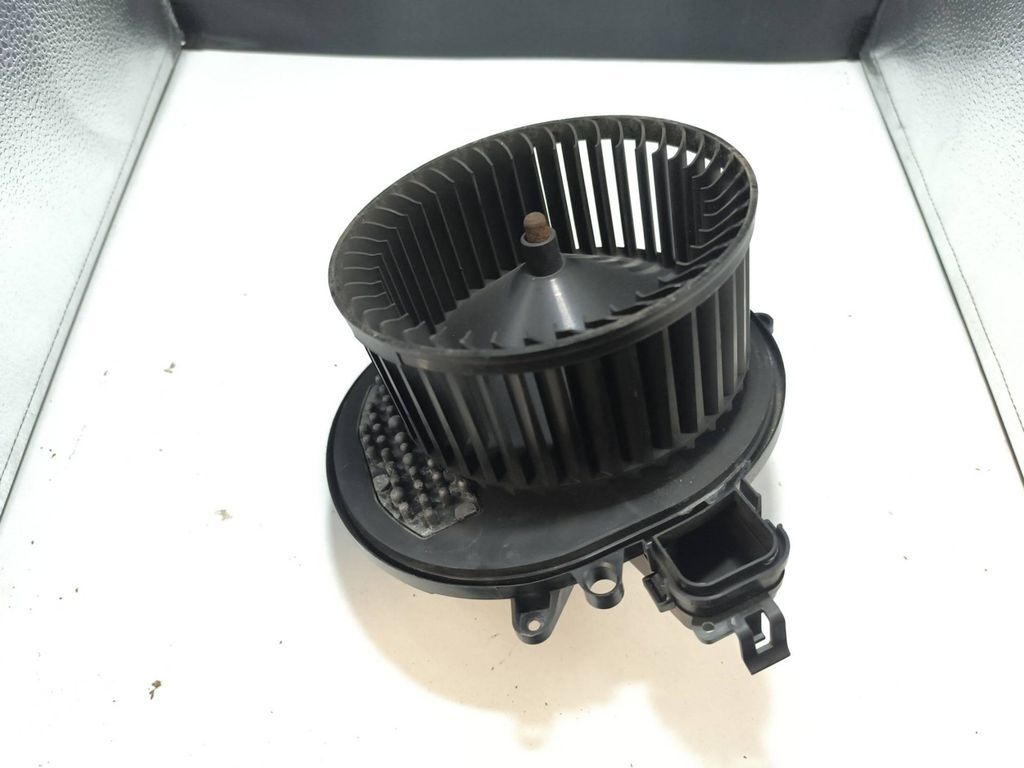 BMW 1 F20 F21 2014 RHD Heater blower fan motor T903543 