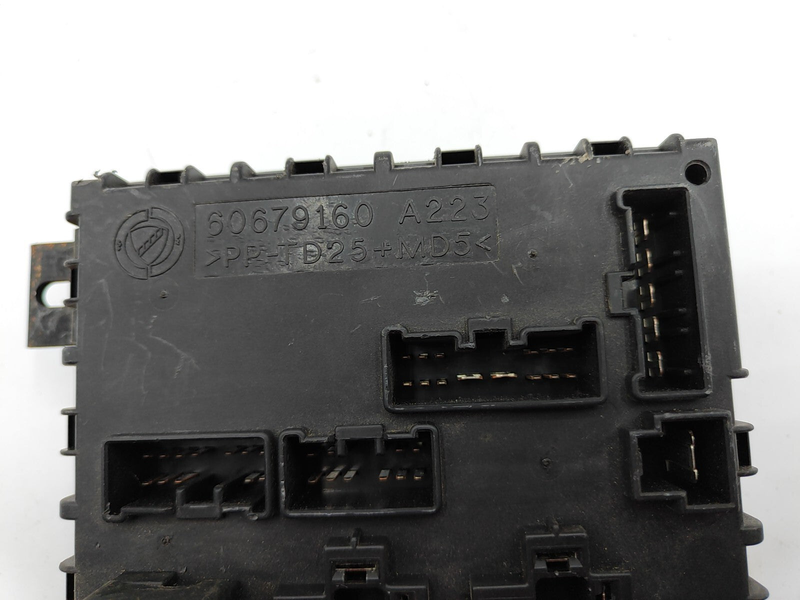 Alfa Romeo 156 1.9 JTD 110kW Diesel 2004 Fuse Relay Module Unit 60679160