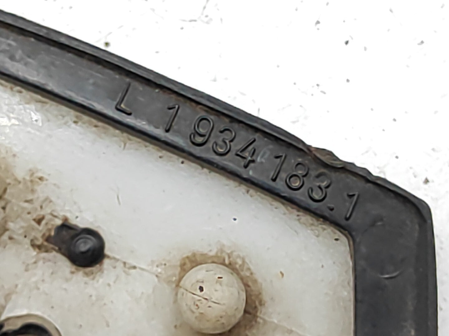 BMW E34 525i 5 Series REAR LEFT ARCH FENDER MOULDING TRIM 1934183