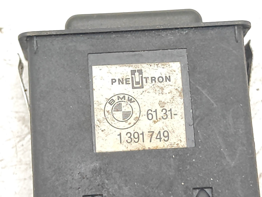 BMW 5 Series E34 Electric Window Defrost Switch Button 1391749