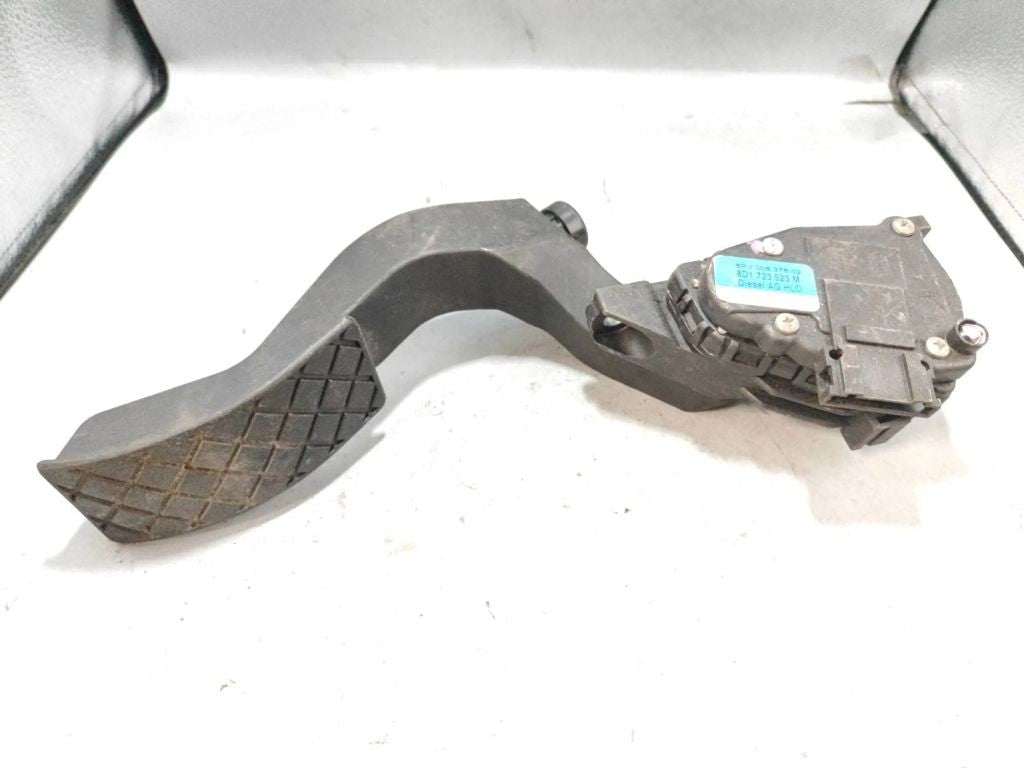 Audi A6 S6 C5 4B 1999 Diesel accelerator throttle pedal 8D1723523M 