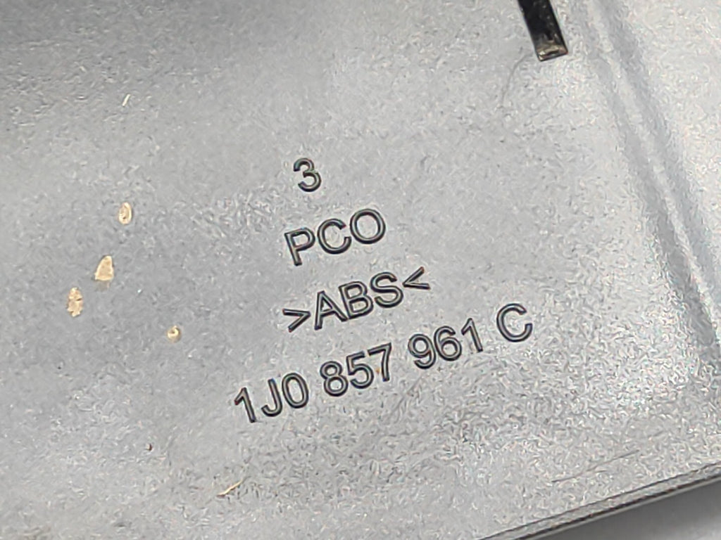 Volkswagen VW GOLF MK4 2000 Dashboard Panel Ashtray insert 1J0857961C