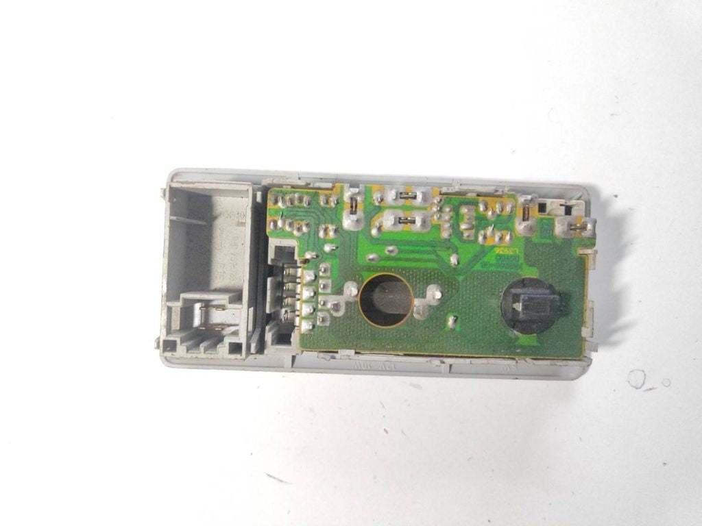 Volkswagen Golf MK3 1996 front seat light 1H0947111 