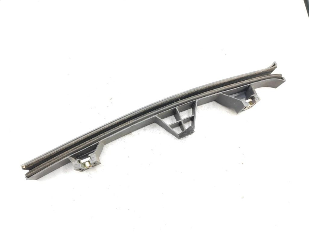 Alfa Romeo 147 2007 window guide 46557022 