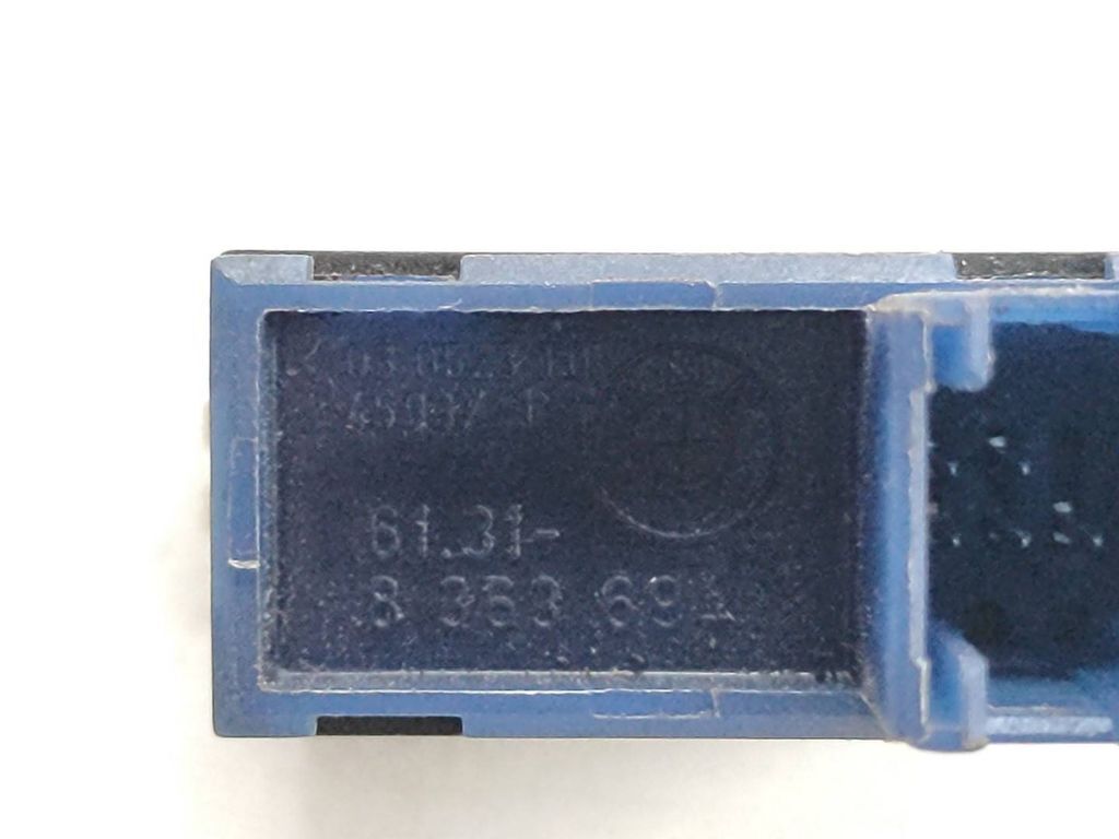 BMW 5 E39 2002 Traction control (ASR) switch 8363694 