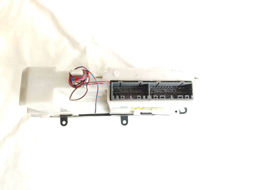 Mazda Xedos 9 1995 Climate control unit module K7901T001 