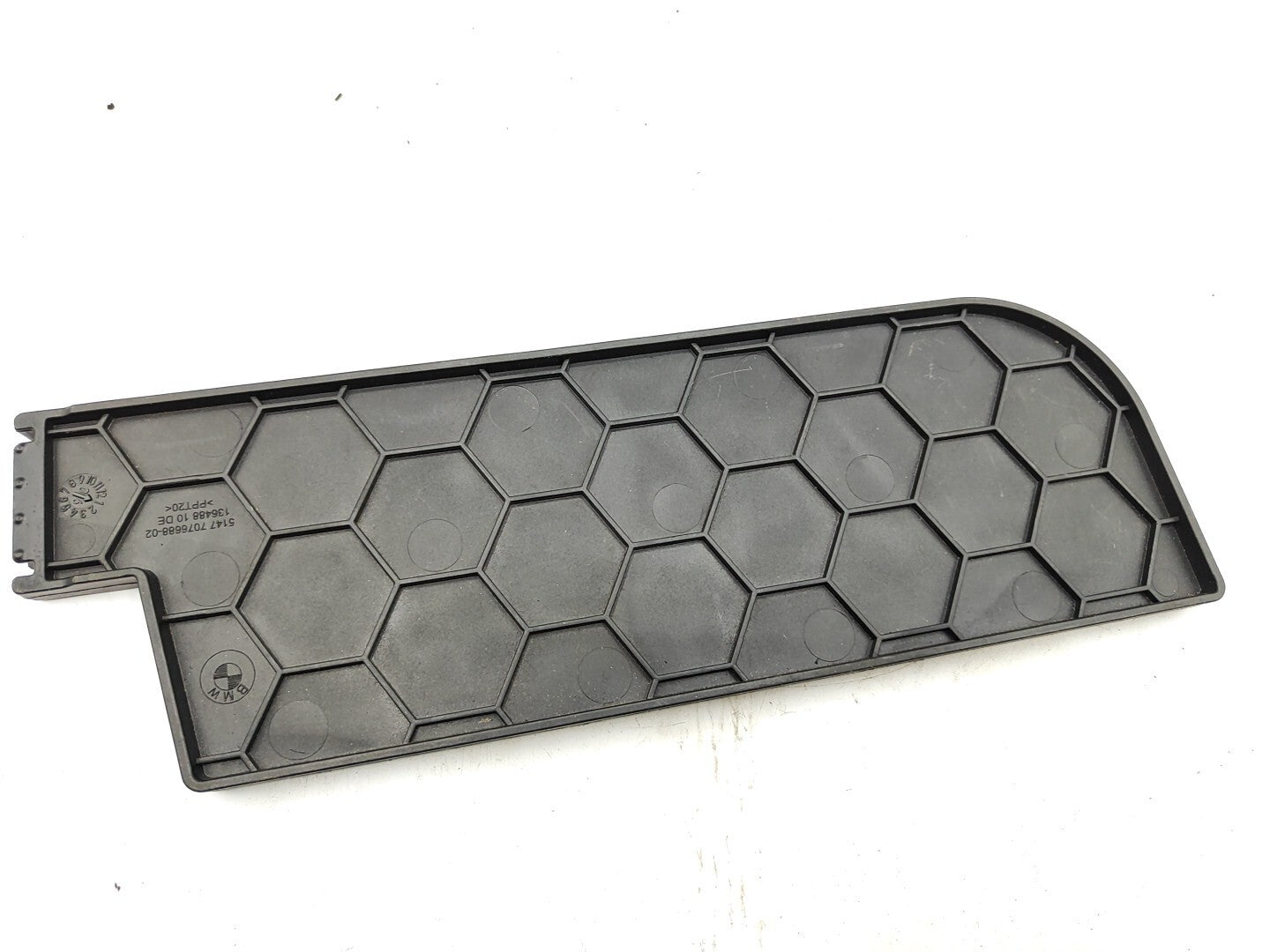 BMW E61 530D 170kW Estate 2006 Rear boot luggage trim plate 7076688 51477076688