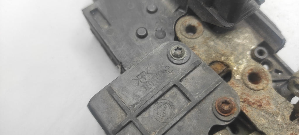 Alfa Romeo 156 1.9JTD 110kW Diesel 2004 LHD Front Right Door Lock 18110242