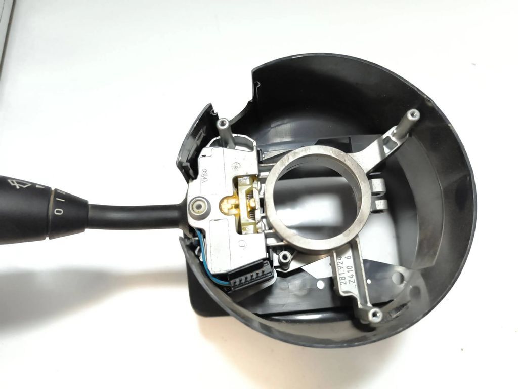 Mercedes-Benz MB Sprinter W906 2012 Turn signal indicator stalk A9065450310 